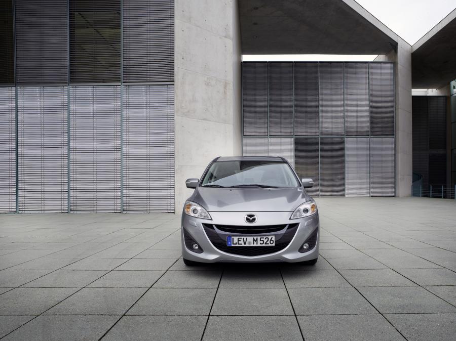  Mazda5 2013 года  (фото 18 из 29)